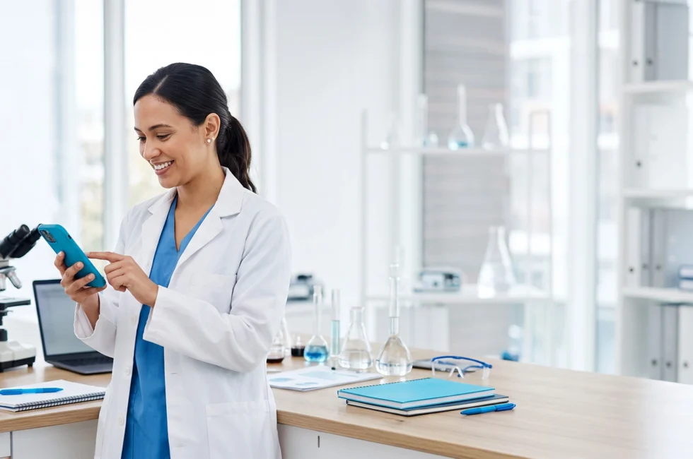 Medical health professional working in a lab
