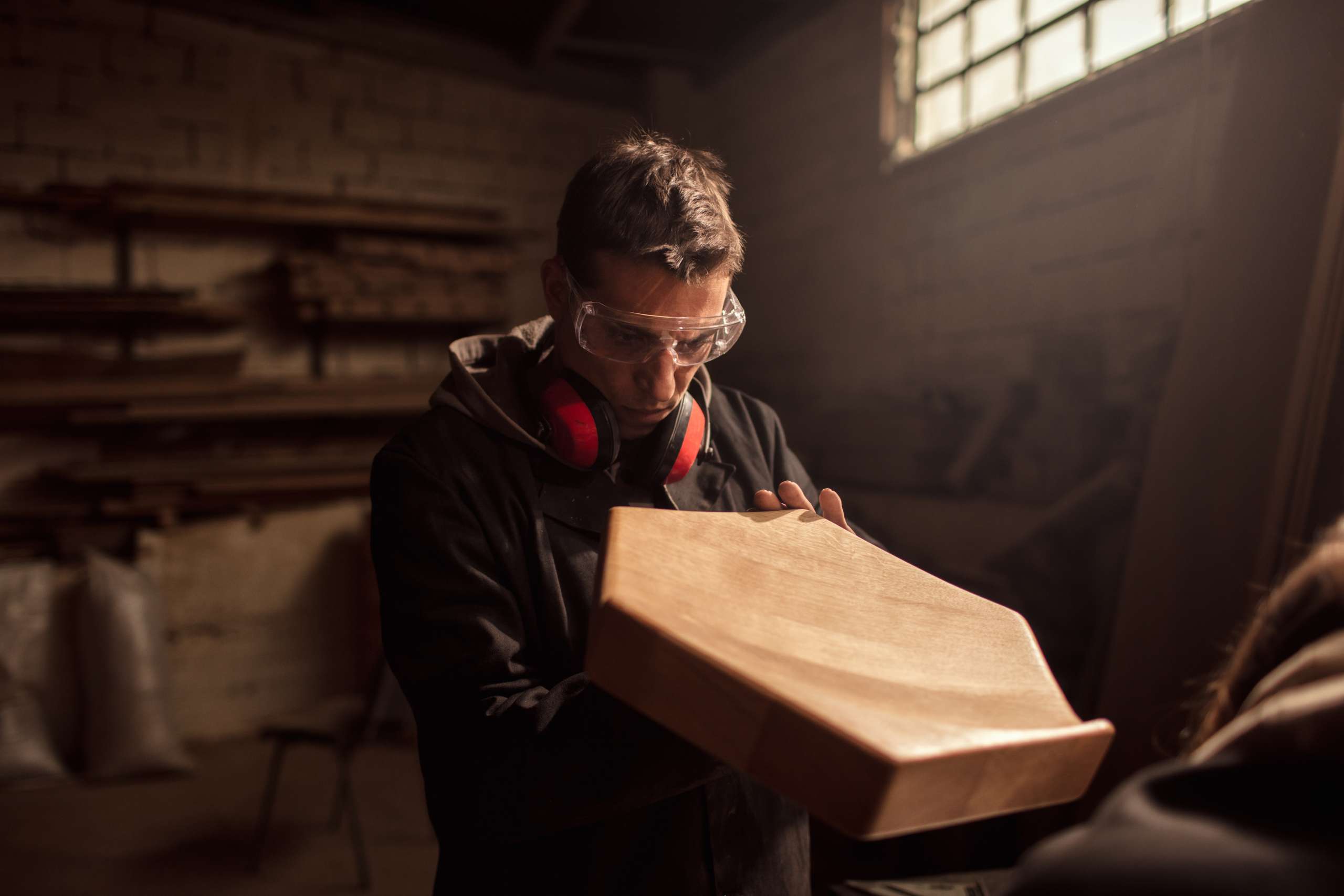 Carpenters at work - observing a product