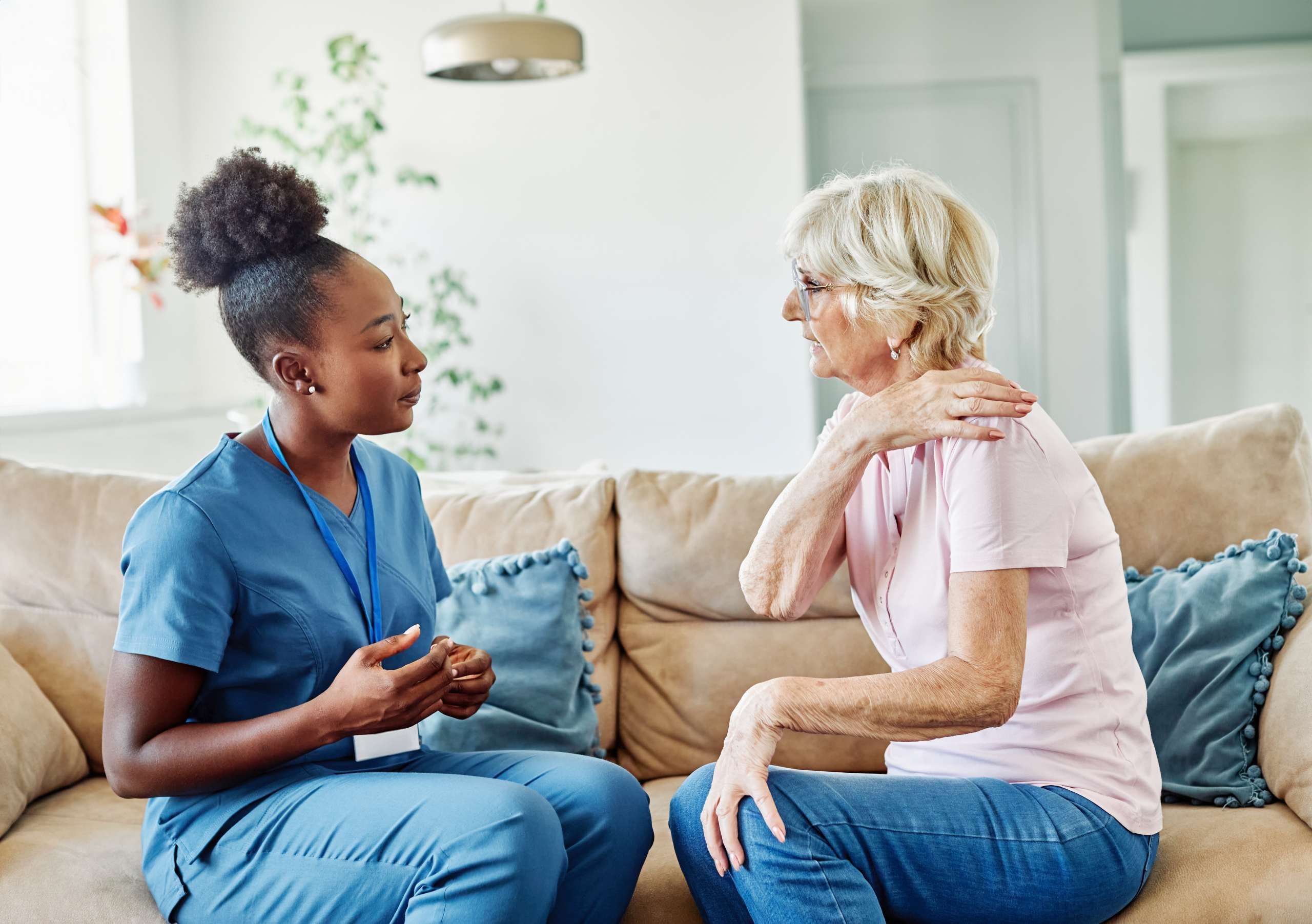 Home Care Nurse vs Home Health Aide: What is the Difference?