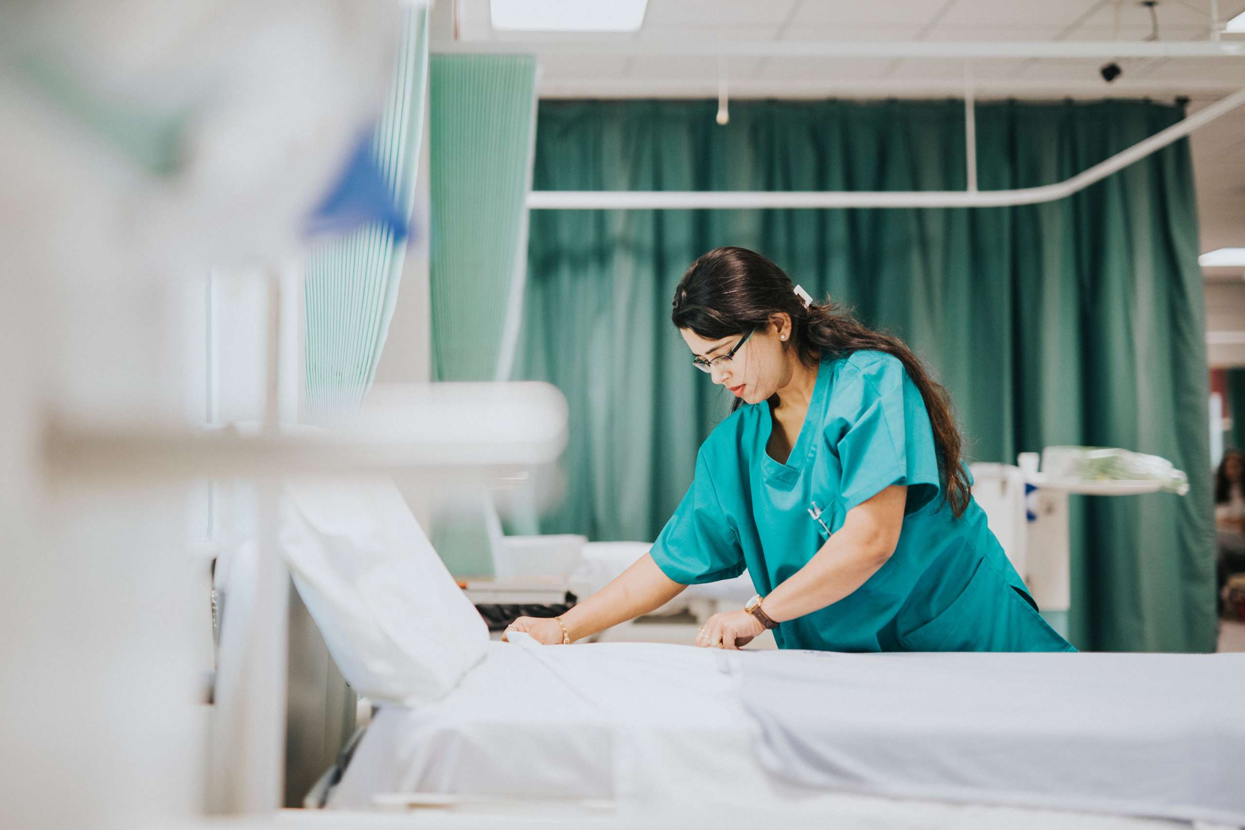 How do I apply for a compact state nursing license?