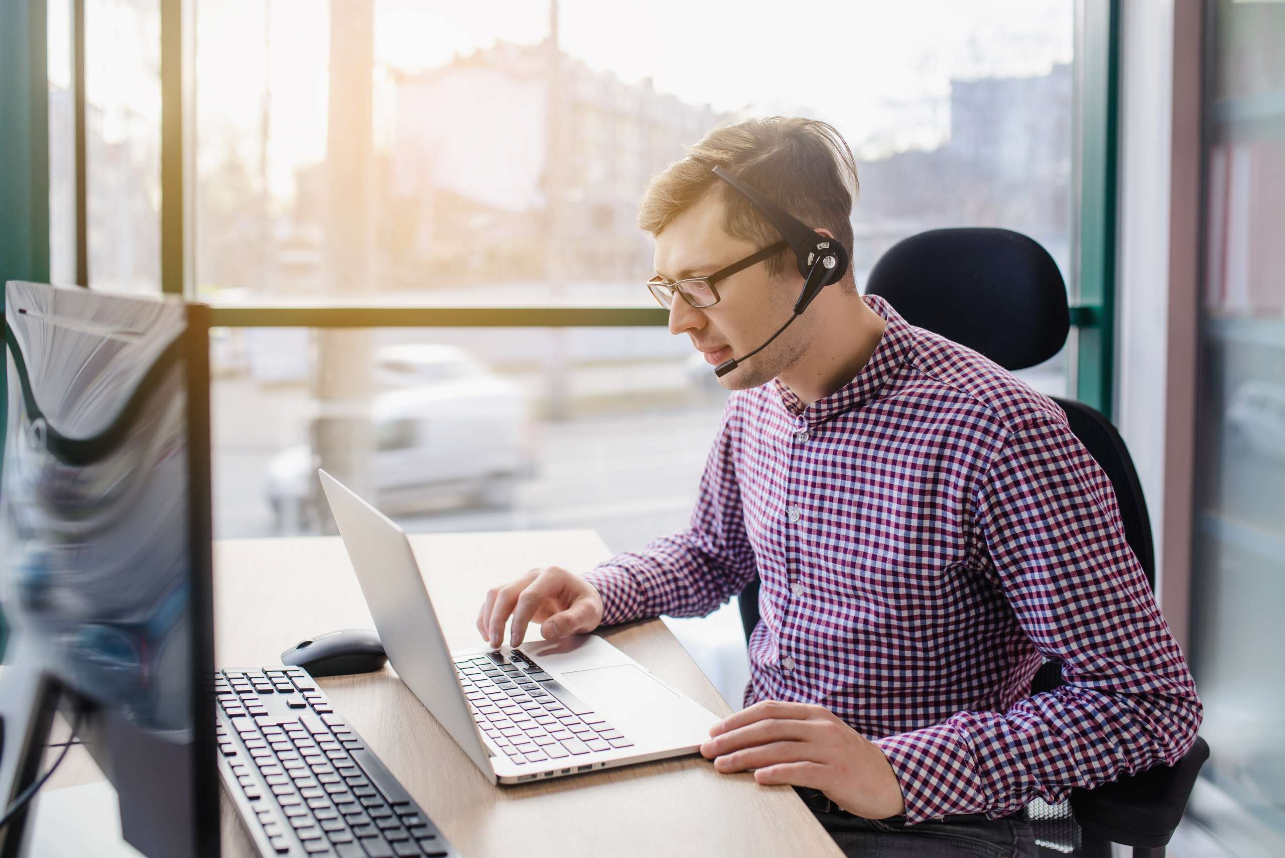 How to become an IT consultant and start a business