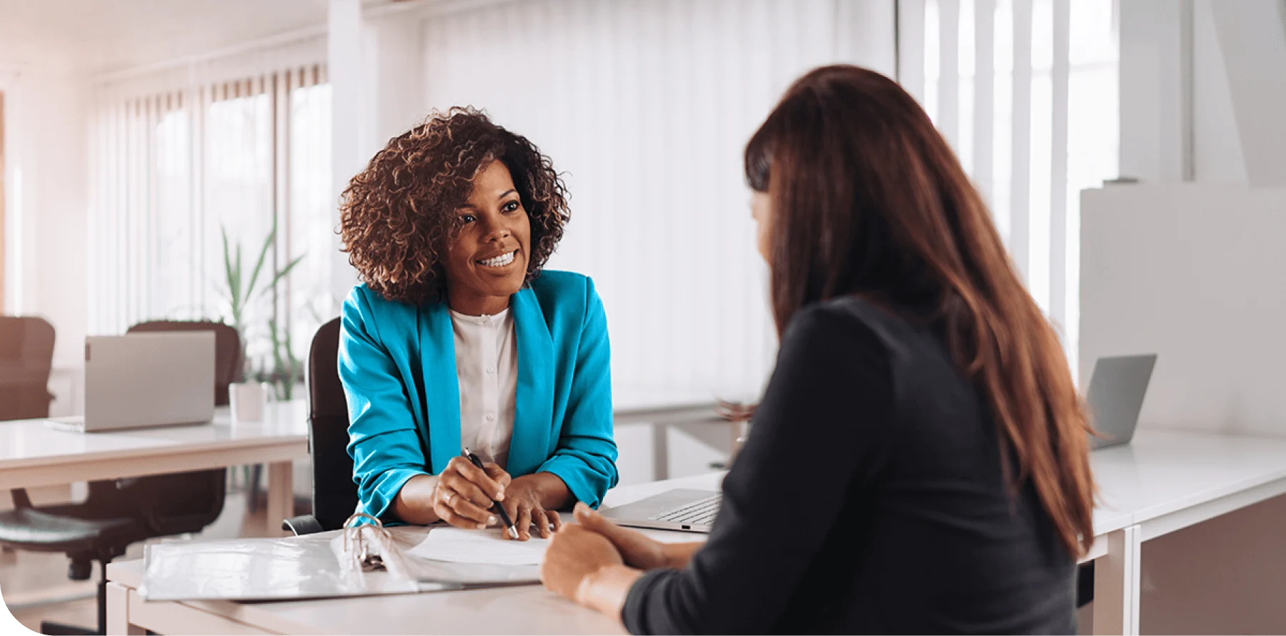 Recruitment consultant providing advice to a client
