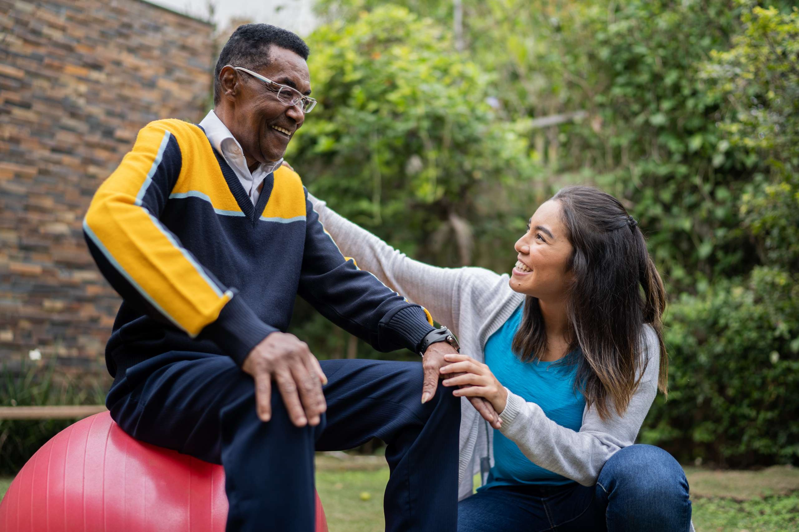 Top 6 Reasons to Become a Caregiver
