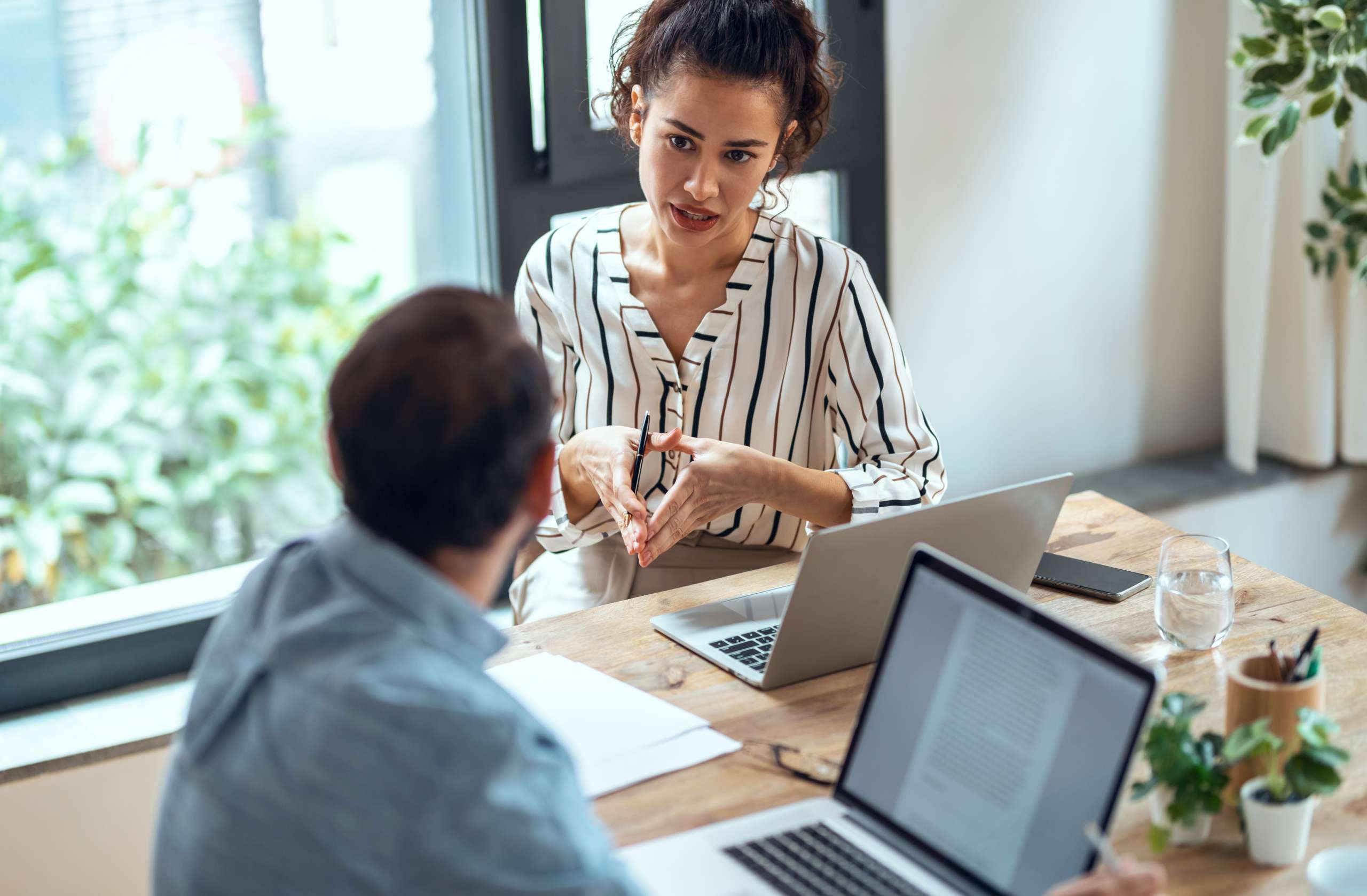 5 ways consultants can effectively communicate with clients